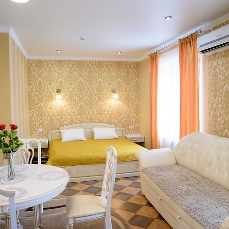 פטרופבלובסק Hotel Hizhina מראה חיצוני תמונה