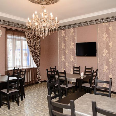 פטרופבלובסק Hotel Hizhina מראה חיצוני תמונה