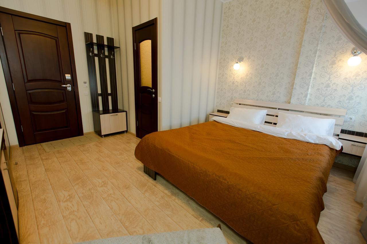 פטרופבלובסק Hotel Hizhina מראה חיצוני תמונה