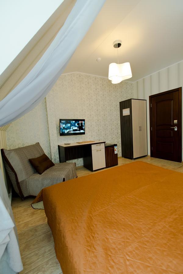 פטרופבלובסק Hotel Hizhina מראה חיצוני תמונה