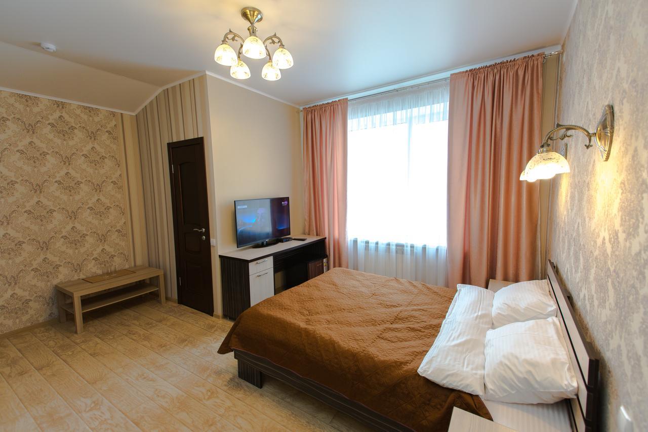 פטרופבלובסק Hotel Hizhina מראה חיצוני תמונה