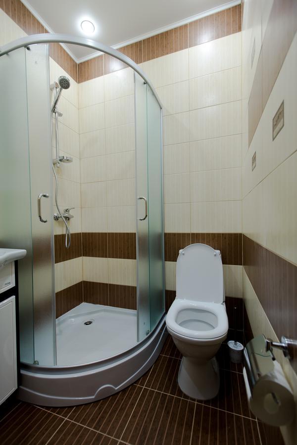 פטרופבלובסק Hotel Hizhina מראה חיצוני תמונה