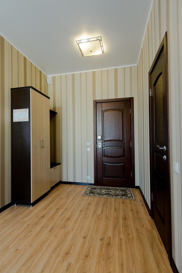 פטרופבלובסק Hotel Hizhina מראה חיצוני תמונה