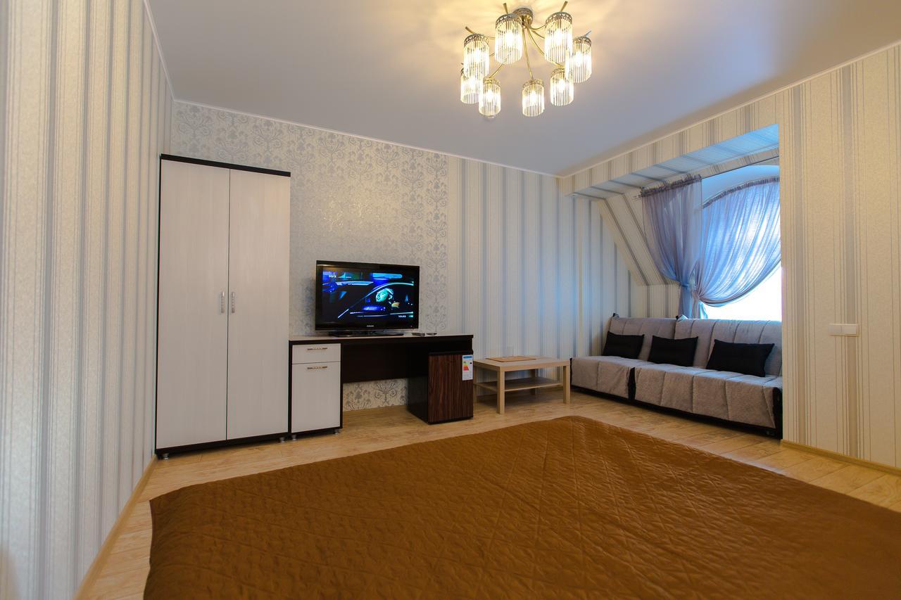 פטרופבלובסק Hotel Hizhina מראה חיצוני תמונה