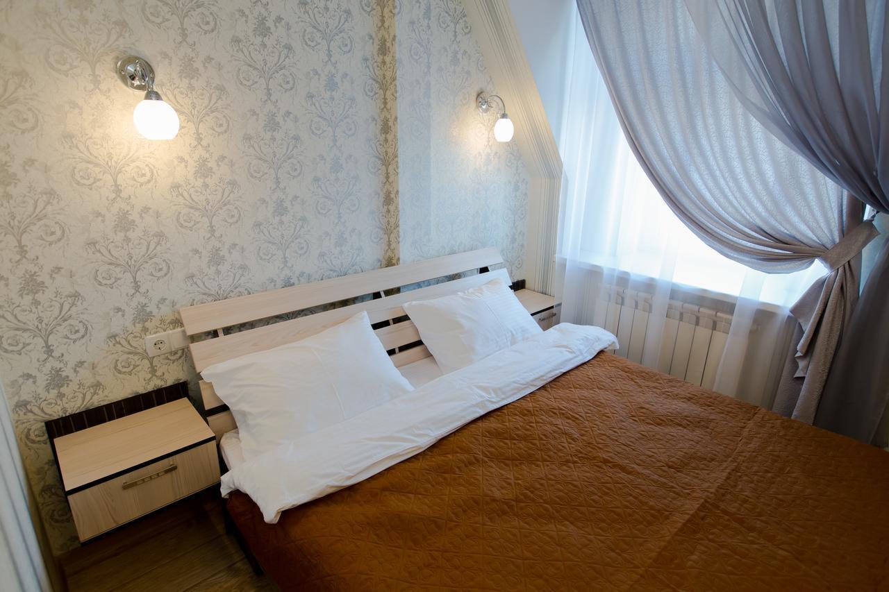פטרופבלובסק Hotel Hizhina מראה חיצוני תמונה