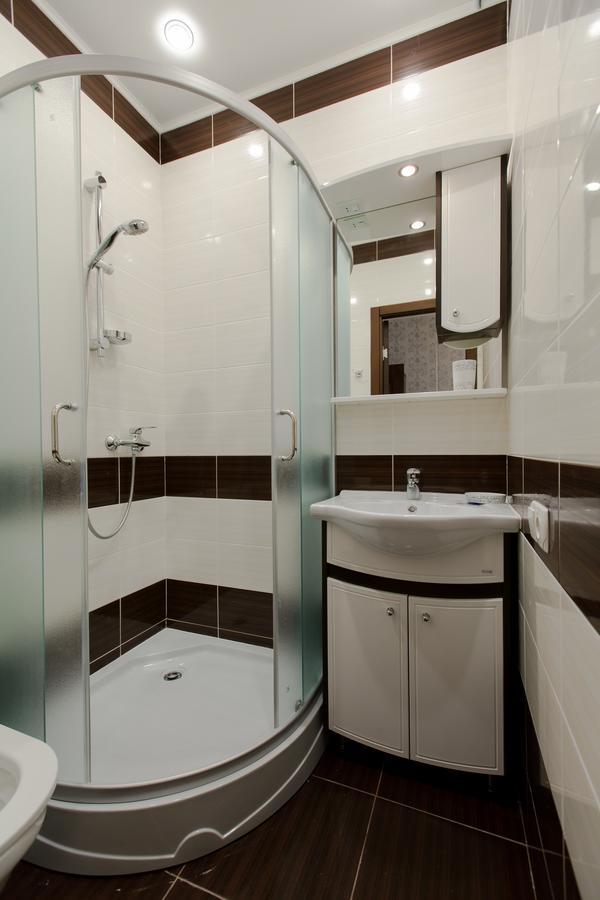 פטרופבלובסק Hotel Hizhina מראה חיצוני תמונה