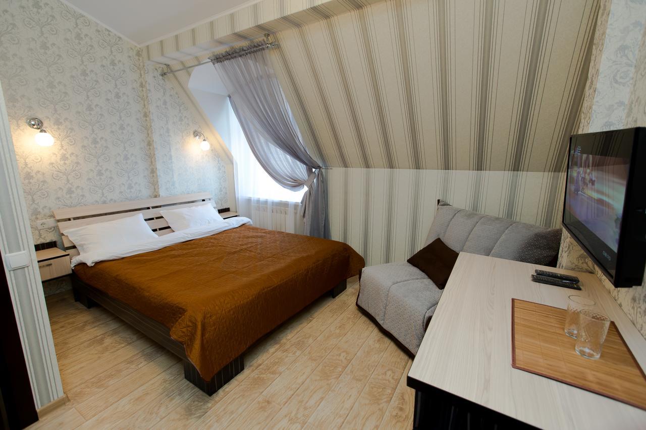 פטרופבלובסק Hotel Hizhina מראה חיצוני תמונה