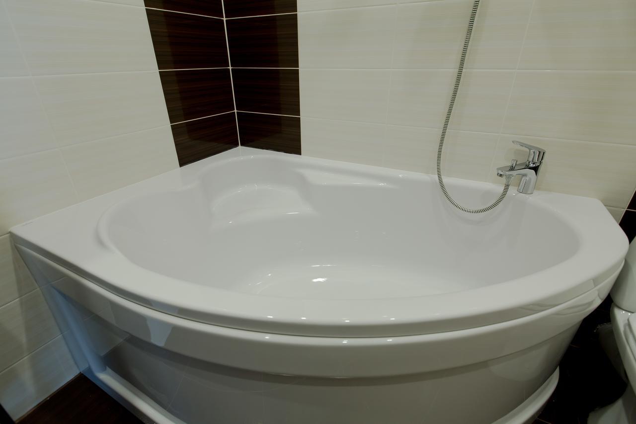 פטרופבלובסק Hotel Hizhina מראה חיצוני תמונה