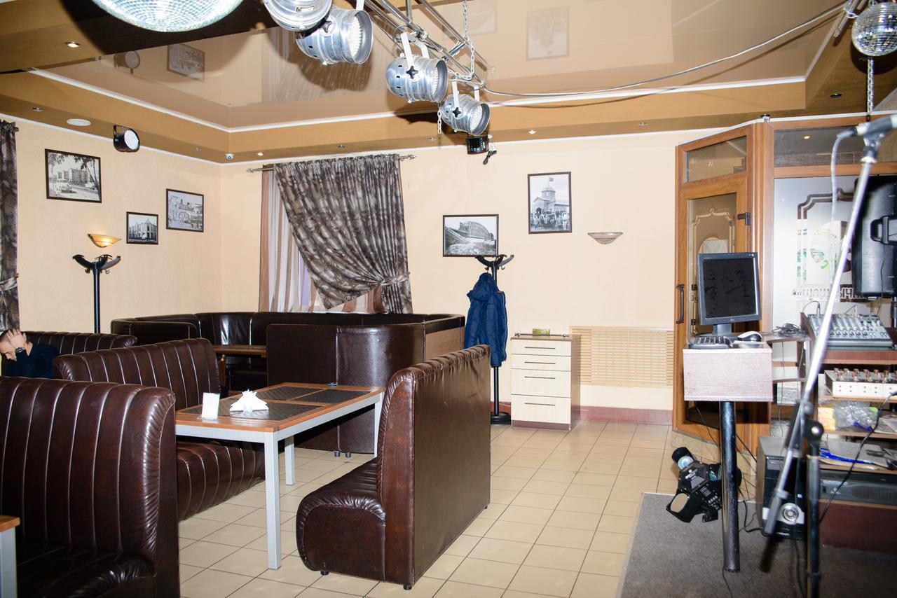 פטרופבלובסק Hotel Hizhina מראה חיצוני תמונה